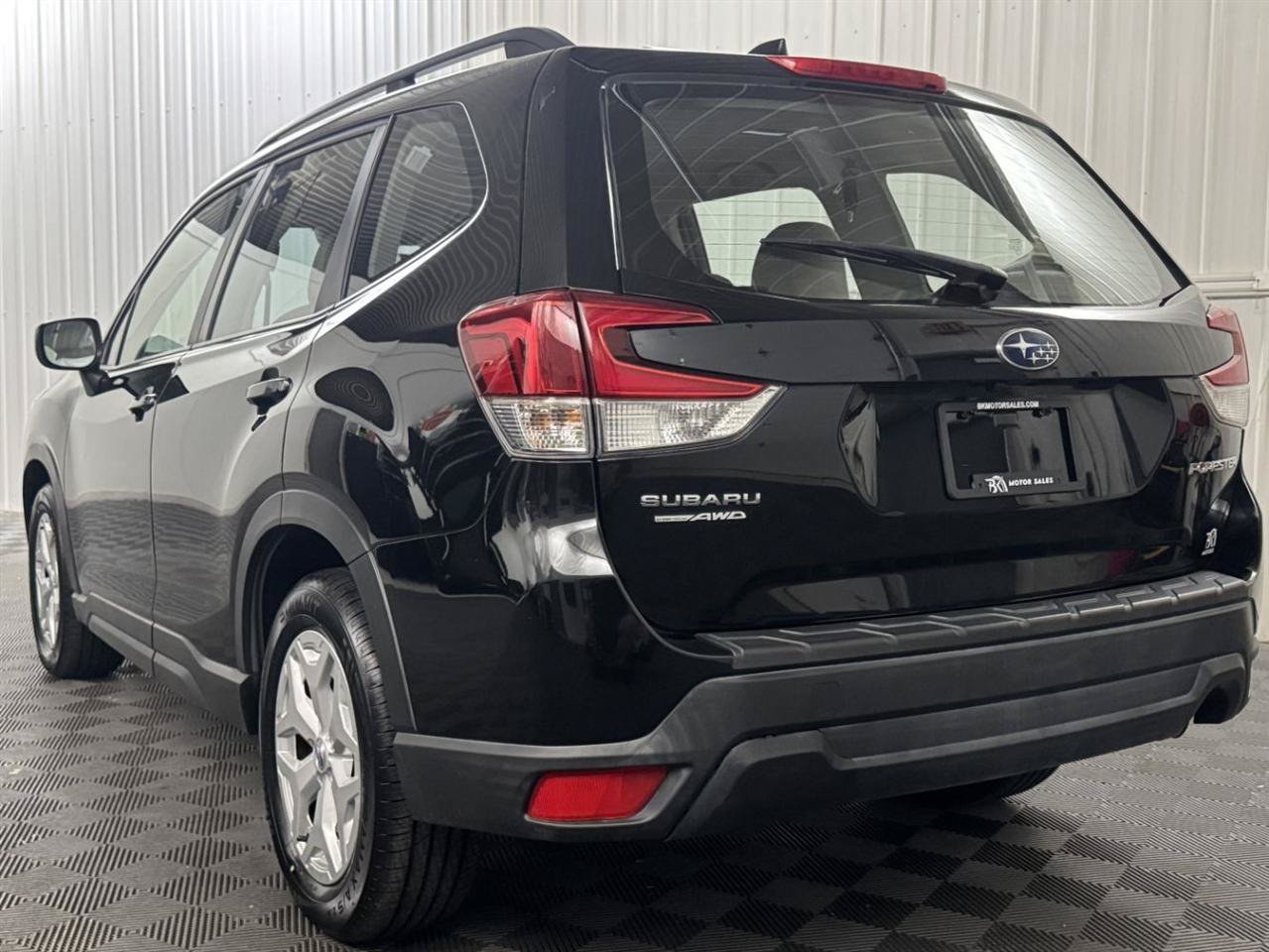 Used 2020 Subaru Forester w/ Alloy Wheel Package AWD/4WD image 3