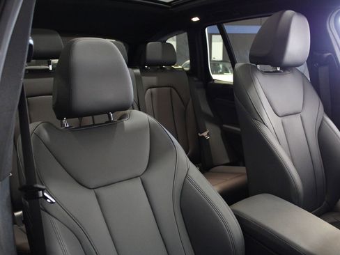 Used 2021 BMW X3 xDrive30i w/ Premium Package image 33