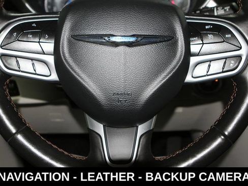 Used 2020 Chrysler Pacifica Touring-L Plus w/ Tire & Wheel Group FWD image 16