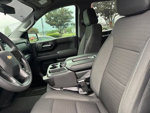 Used 2024 Chevrolet Silverado 1500 Custom RWD image 8