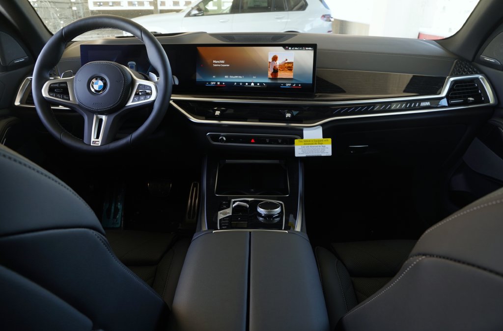 Used 2026 BMW X5 M60i AWD/4WD image 8