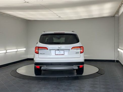 Certified 2021 Honda Pilot Touring image 9