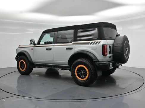 Used 2023 Ford Bronco Badlands w/ Sasquatch Package AWD/4WD image 7