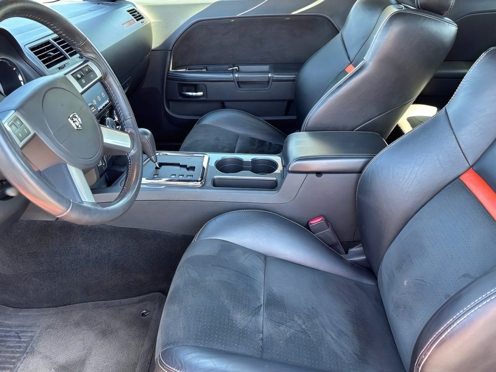 Used 2008 Dodge Challenger SRT8 RWD image 21