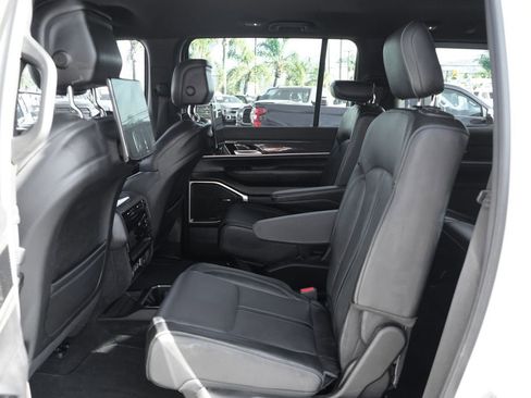 Used 2022 Jeep Wagoneer Series III w/ Rear Seat Video Group 1 image 37