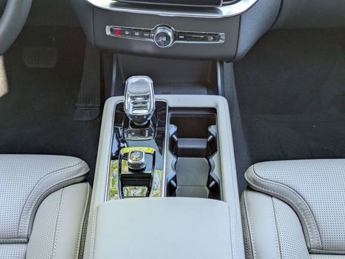New 2026 Volvo XC90 T8 Ultra AWD/4WD image 18