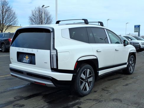 New 2026 Hyundai Ioniq 9 SEL image 10