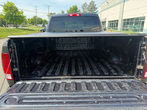 Used 2017 RAM 1500 Tradesman AWD/4WD image 31