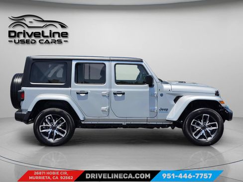 Used 2024 Jeep Wrangler Unlimited AWD/4WD image 11
