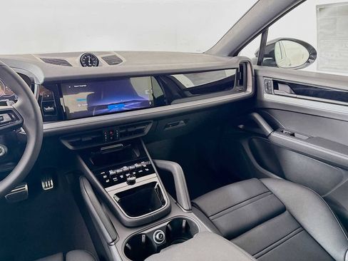 New 2026 Porsche Cayenne S AWD/4WD image 37