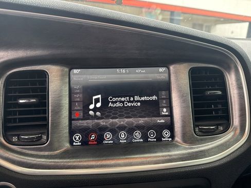 Used 2017 Dodge Charger R/T image 17