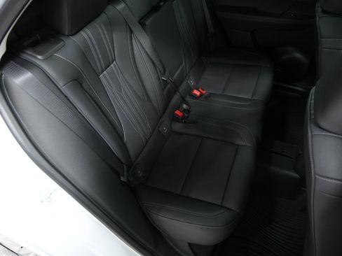 New 2026 Buick Envision Avenir image 17