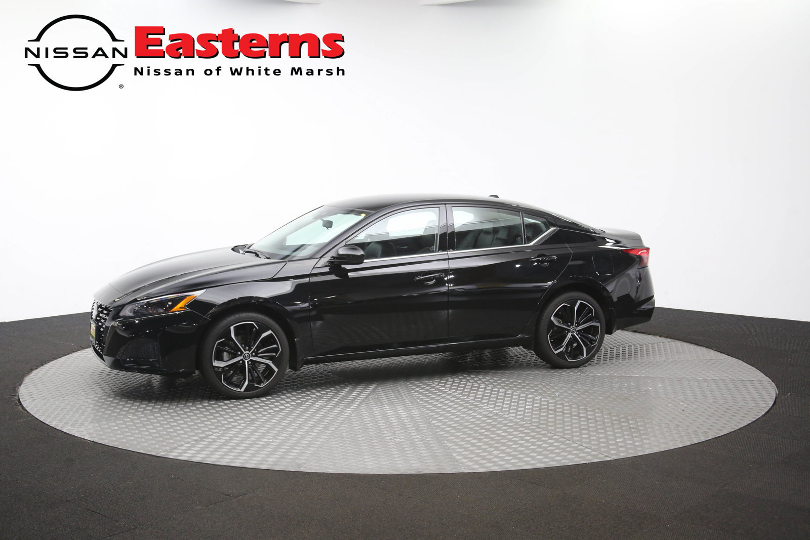 Used 2025 Nissan Altima 2.5 SR AWD/4WD image 57