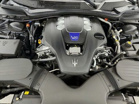 Used 2023 Maserati Ghibli Modena image 27