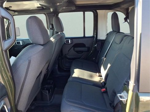 Used 2024 Jeep Wrangler Willys image 10