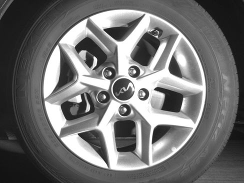 Used 2025 Kia Soul LX w/ LX Technology Package image 12