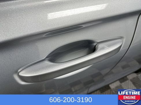 Used 2024 Honda CR-V EX-L image 12