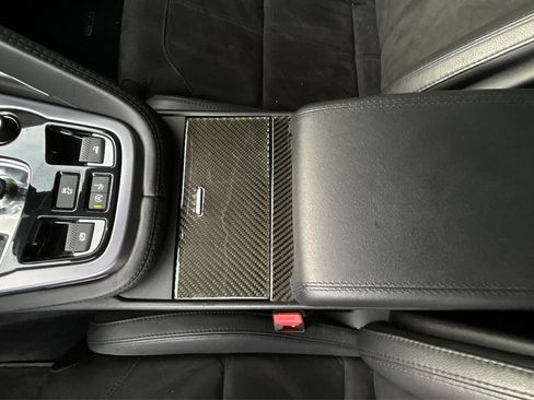 Used 2018 Jaguar F-TYPE Convertible image 13