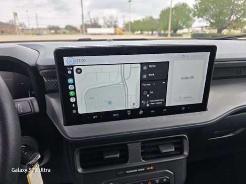 Used 2025 Ford Maverick XL w/ Equipment Group 102A image 26