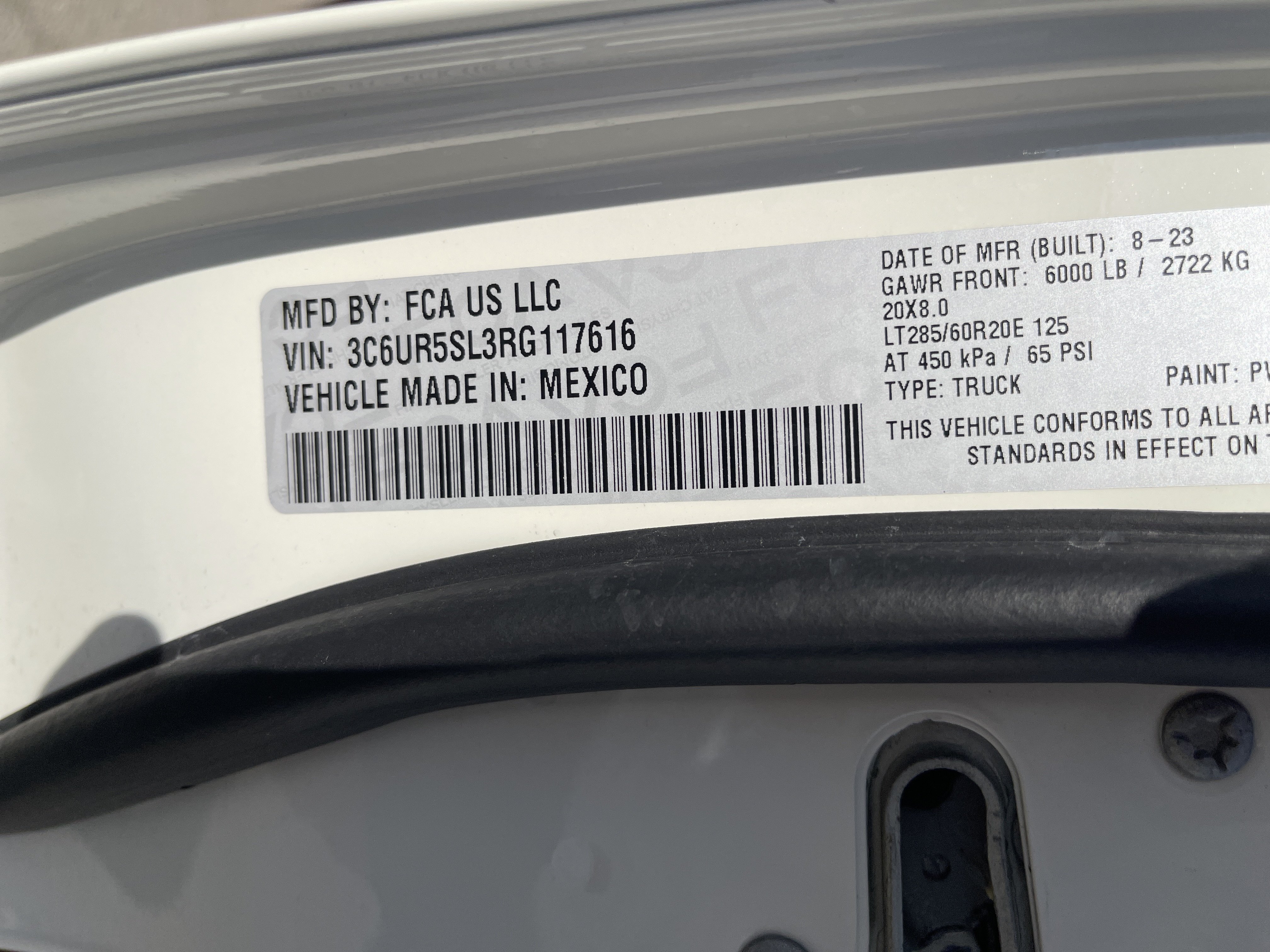 Used 2024 RAM 2500 Limited AWD/4WD image 39