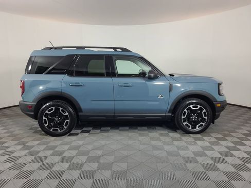 Used 2023 Ford Bronco Sport Outer Banks w/ Tech Package AWD/4WD image 2