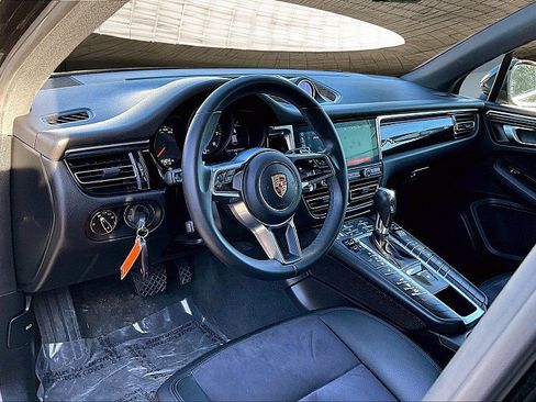 Used 2020 Porsche Macan image 13