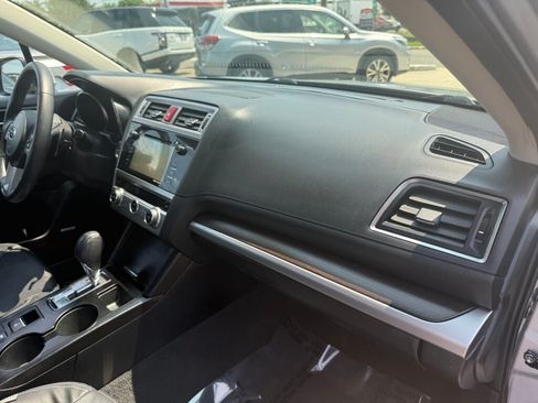 Used 2015 Subaru Legacy 2.5i Limited AWD/4WD image 30