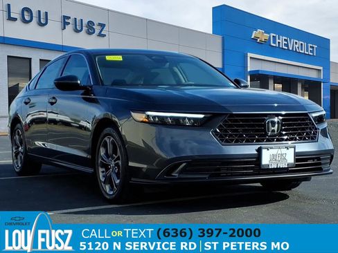 Used 2023 Honda Accord EX image 1