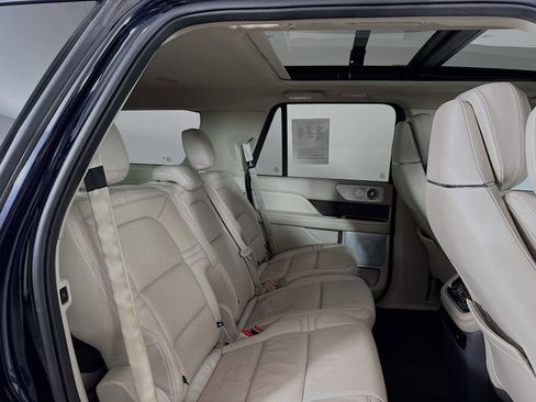 Used 2021 Lincoln Navigator Reserve w/ Luxury Package AWD/4WD image 28