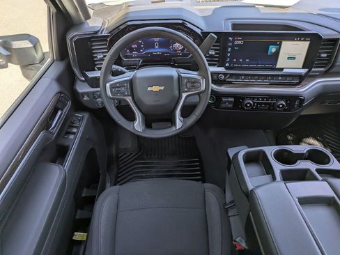 Used 2025 Chevrolet Silverado 2500 LT w/ Convenience Package AWD/4WD image 16