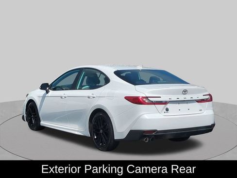 Used 2025 Toyota Camry SE FWD image 7