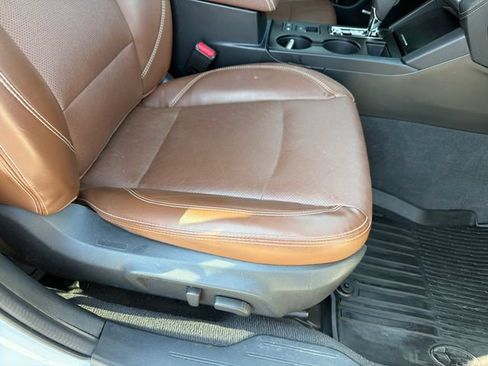 Used 2019 Subaru Outback 2.5i Touring AWD/4WD image 26