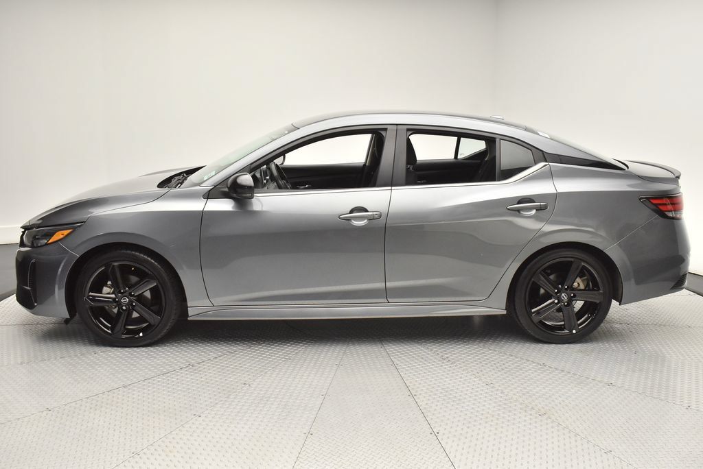 Used 2024 Nissan Sentra SR FWD image 8