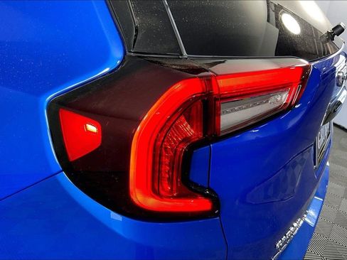 Used 2024 GMC Terrain SLE image 40