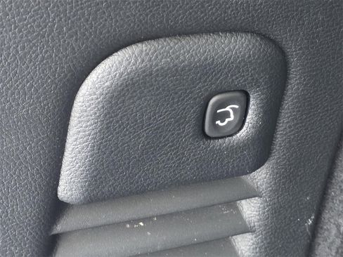 Used 2023 Dodge Durango GT image 14