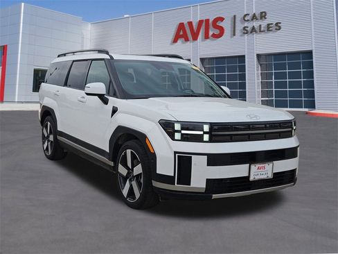 Used 2025 Hyundai Santa Fe Limited image 9