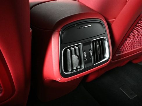 Used 2023 Maserati Levante Modena image 22