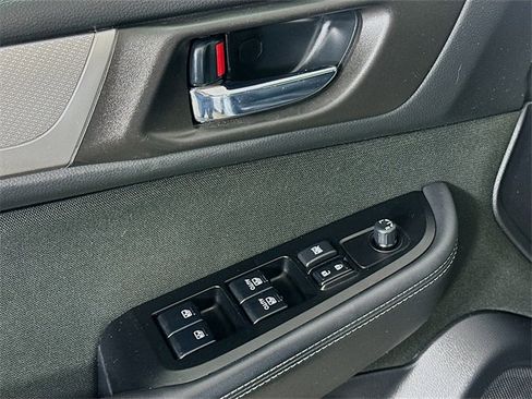 Used 2018 Subaru Outback 2.5i Premium image 22