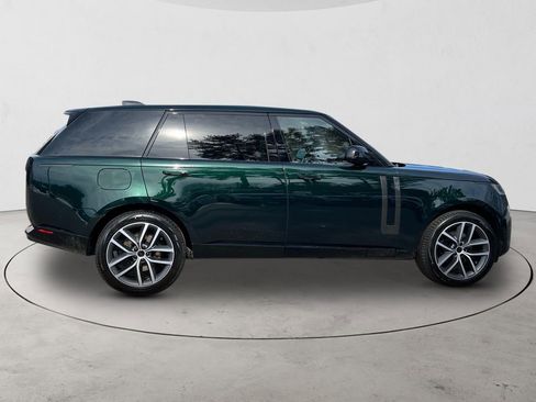 New 2026 Land Rover Range Rover Long Wheelbase SE image 6