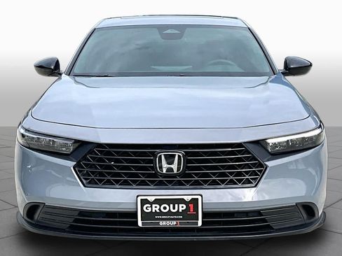 Used 2025 Honda Accord Sport image 4