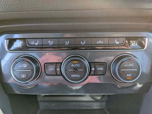 Used 2021 Volkswagen Tiguan SEL AWD/4WD image 67