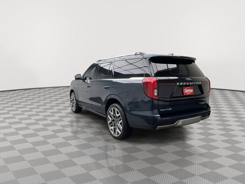 Certified 2025 Ford Expedition Platinum w/ Platinum Ultimate Package AWD/4WD image 44