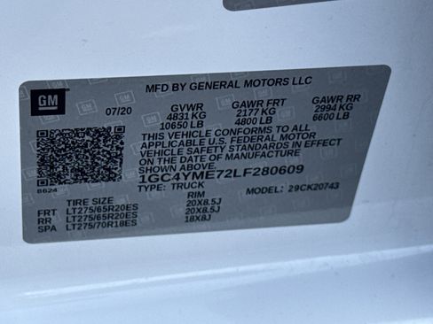 Used 2020 Chevrolet Silverado 2500 Custom w/ Custom Value Package image 32