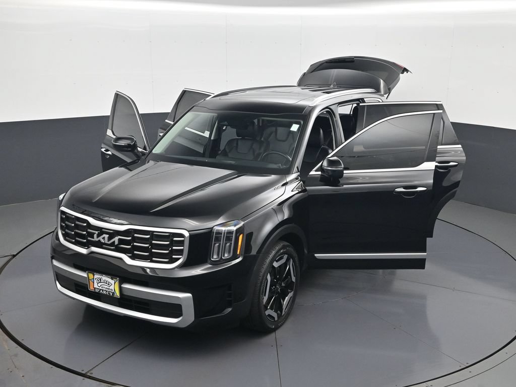 Used 2023 Kia Telluride S w/ S Sunroof Package FWD image 32