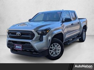 Used 2025 Toyota Tacoma SR video 1