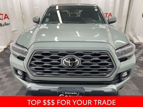 Used 2023 Toyota Tacoma TRD Off-Road image 2