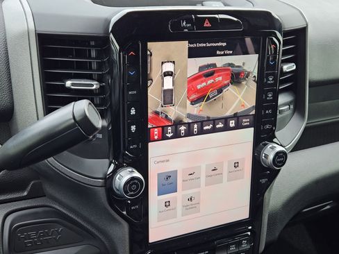 Used 2025 RAM 2500 Tradesman image 21