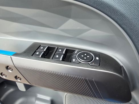 Used 2025 Ford Maverick Lobo AWD/4WD image 19