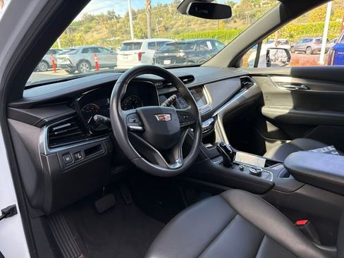 Certified 2023 Cadillac XT6 Luxury FWD image 5