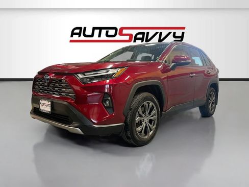Used 2024 Toyota RAV4 Limited w/ Advanced Technology Package AWD/4WD image 3